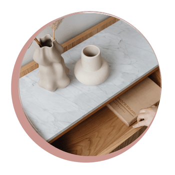 console-minimaliste-tiroir-épuré-simplicité