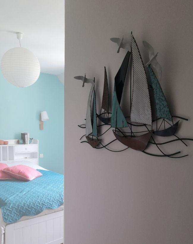 Décoration murale voiliers qui invitent au voyage dans la chambre